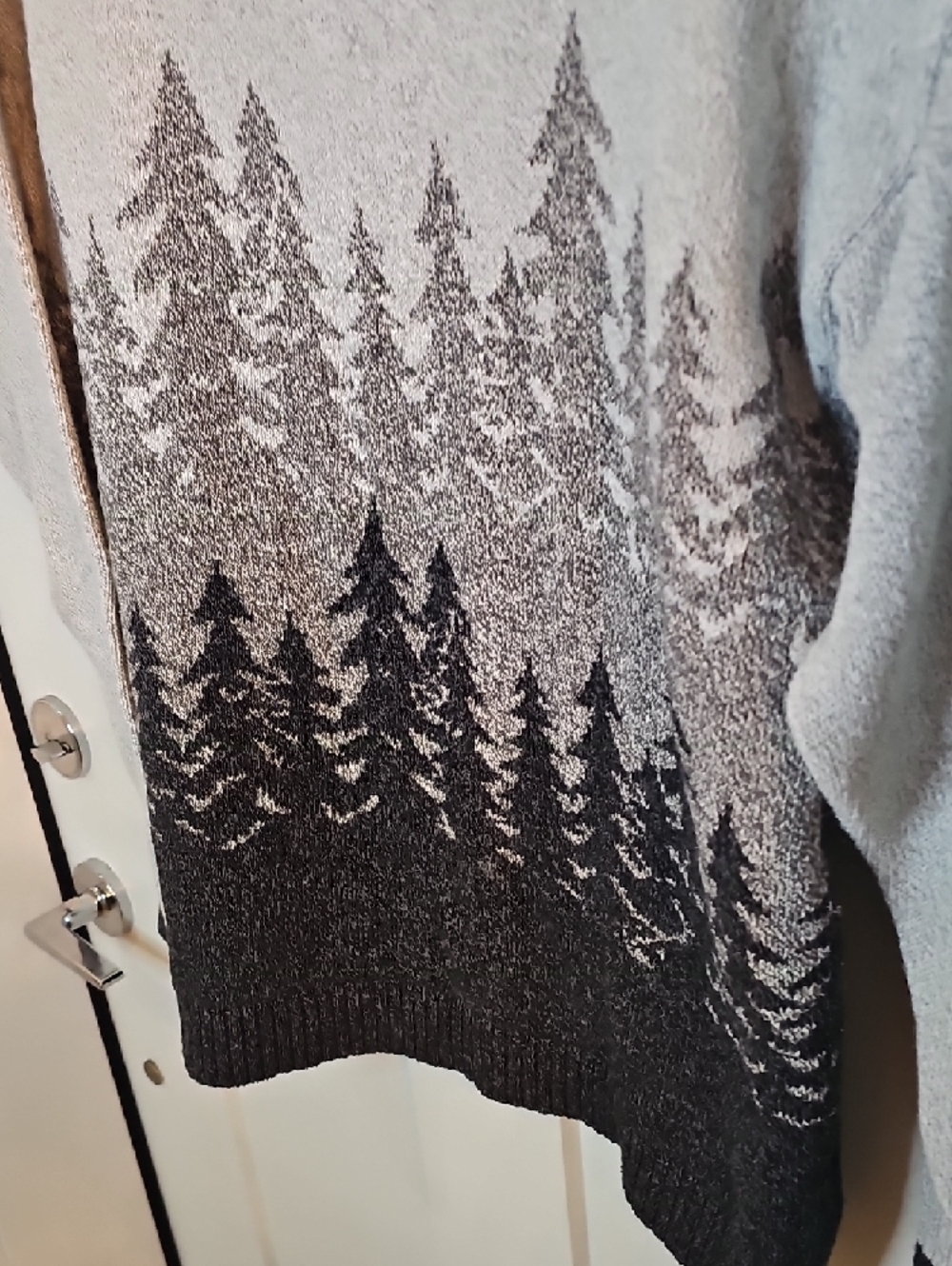 Parkhurst Gray Ombre Forest Turtleneck Sweater - Picture 3 of 6